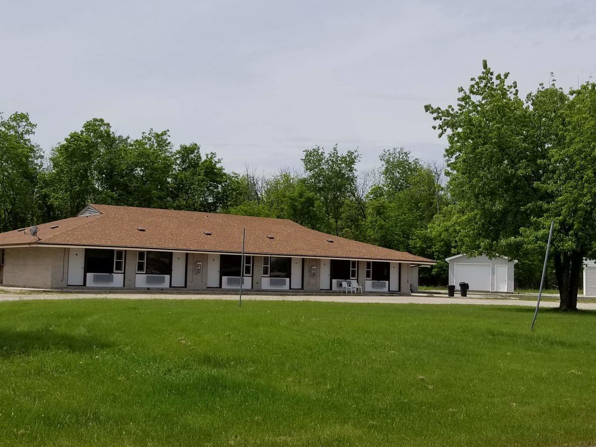 Pinawa Motel 外观 照片